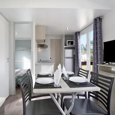 T2 I - 15 Min From Nazare Chalé