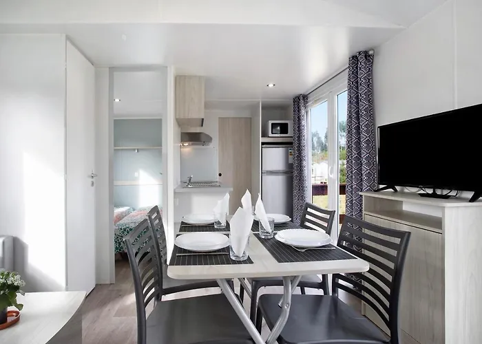 T2 I - 15 Min From Nazare Chalé