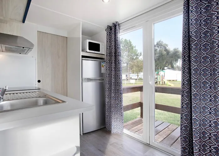 T2 I - 15 Min From Nazare